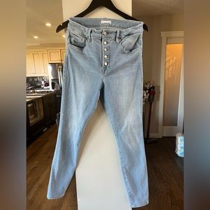 Good American light wash Jeans size 10/30"
